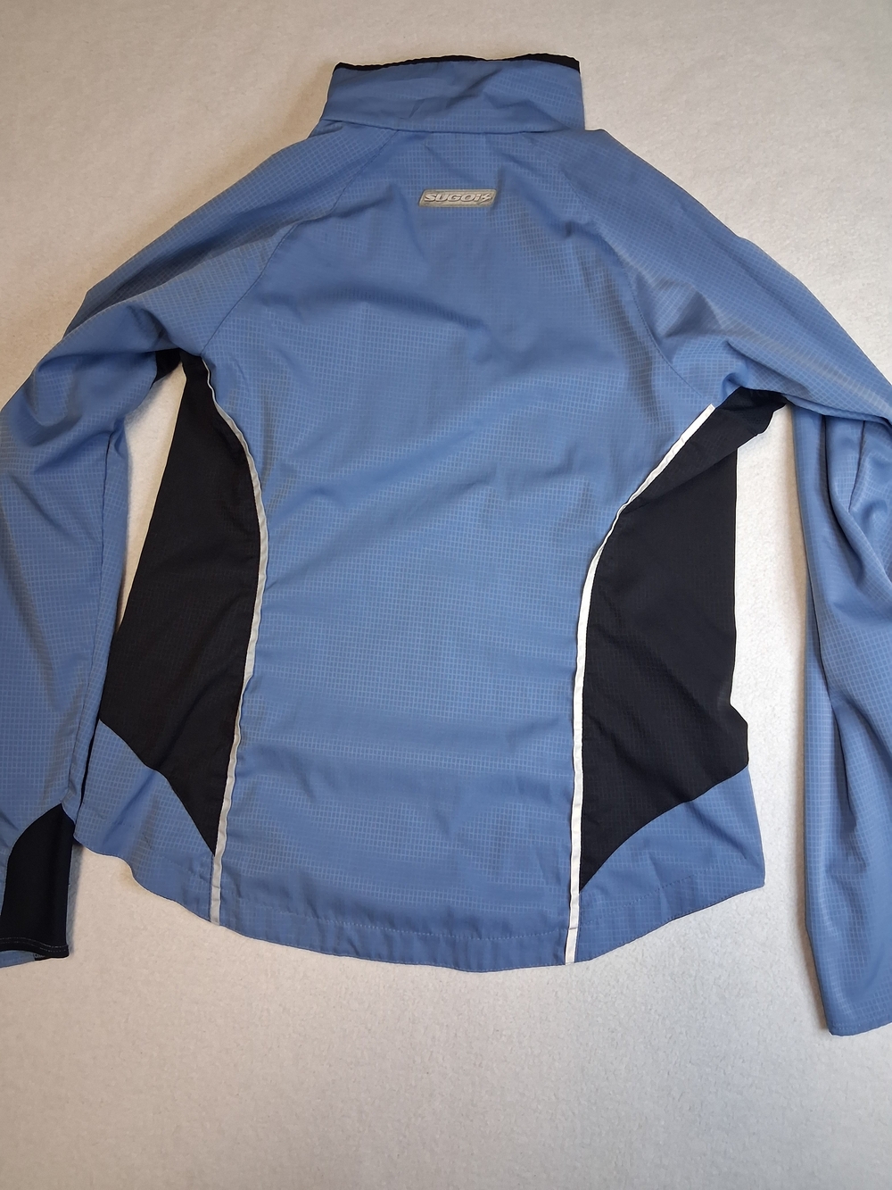 SUGOI Light Blue and Black Women's Cycling Jacket - Picture 7 of 9